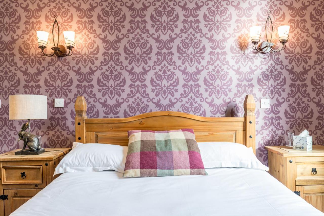 The Littleton Arms Hotel เพนคริดจ์ ภายนอก รูปภาพ
