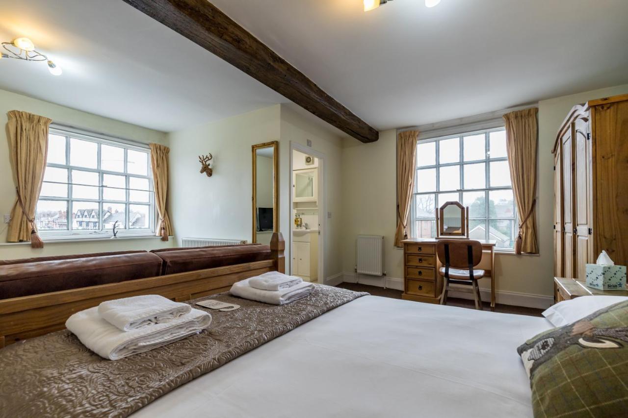 The Littleton Arms Hotel เพนคริดจ์ ภายนอก รูปภาพ
