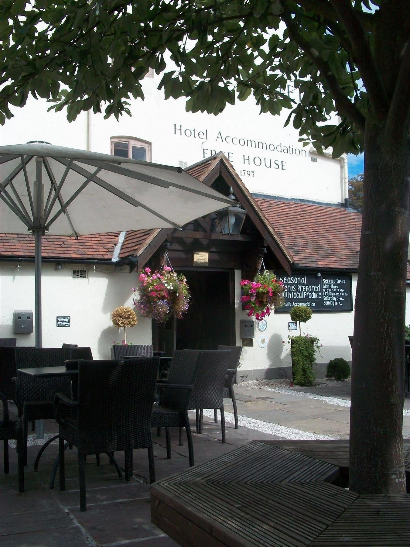 The Littleton Arms Hotel เพนคริดจ์ ภายนอก รูปภาพ